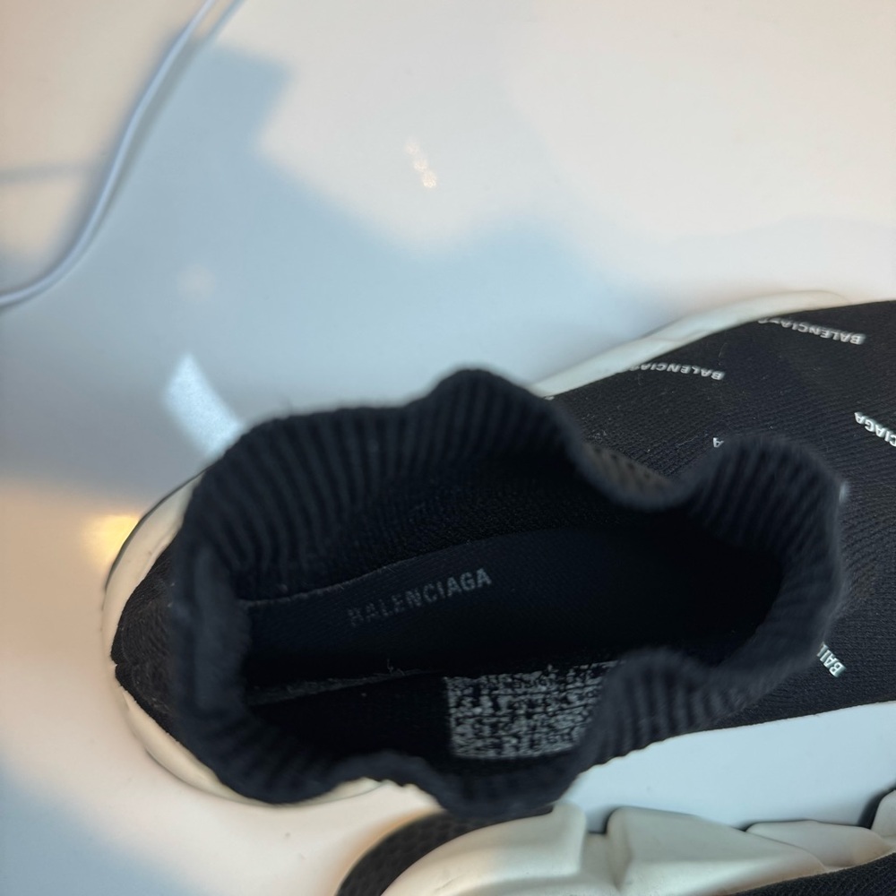 Balenciaga Allover Logo Speed Sneakers - Picture 7 of 8